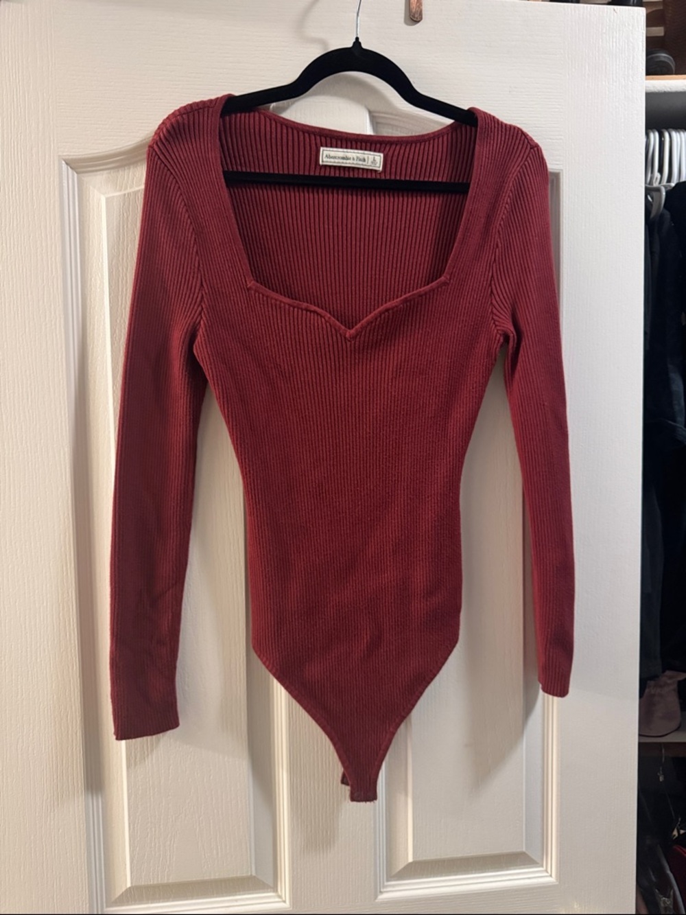 Abercrombie & Fitch Ribbed Sweetheart Neck Bodysuit - Burgundy